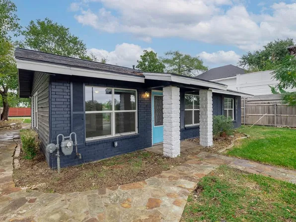 704 E McNeil Rd, Round Rock, TX 78664