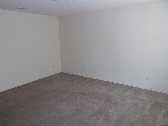 3rd image of 1319 Greendale Ave APT J