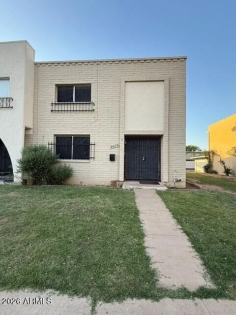 3 bed, 2.5 bath, 1608 sqft, $1,700 — Photo 1