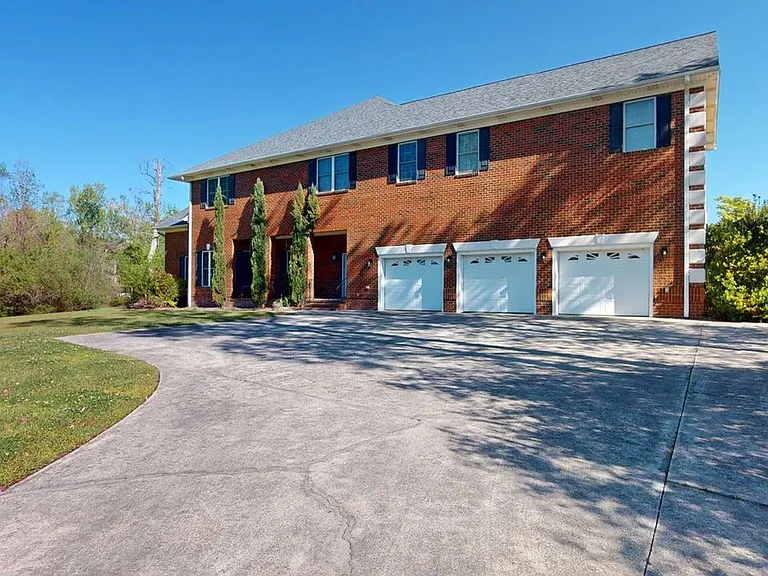 103 Grey Barn Rd — Photo 4