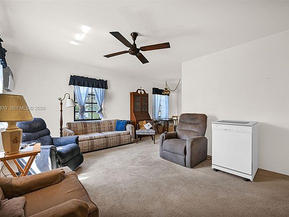 5th image of 6303 SW 43rd St