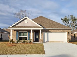 61 Saltmeadow Cir, Ocean Springs, MS 39564