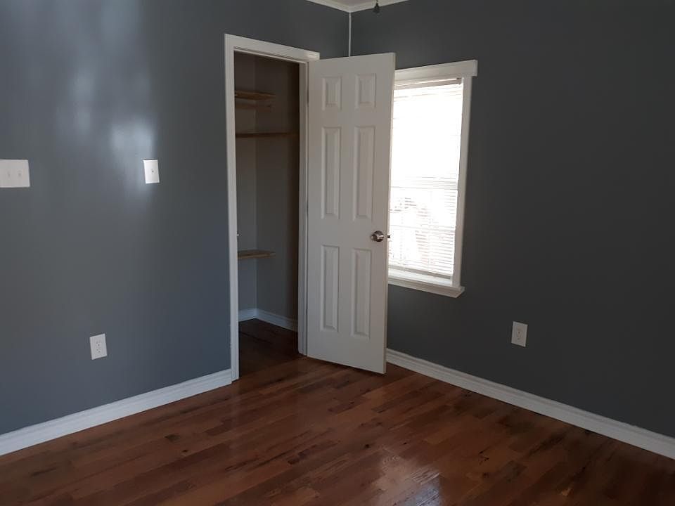 1st image of 908 Morris Dr