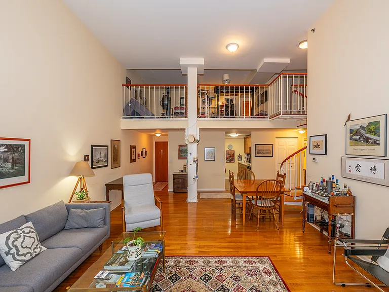 262 Main St #204 — Photo 9