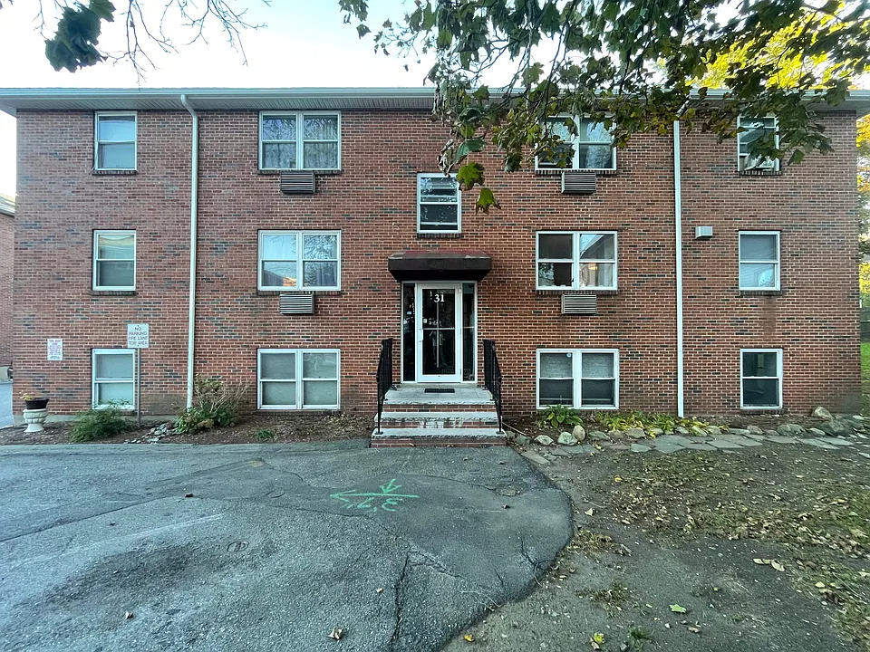 31 Montvale Ave #2