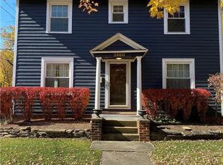 2660 S Taylor Rd, Cleveland Heights, OH 44118