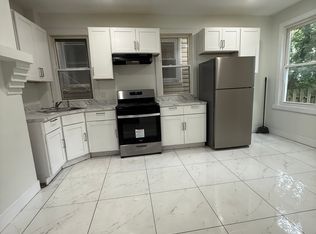 571 S Clinton St #1L, East Orange, NJ 07018