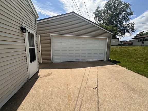 2 car garage