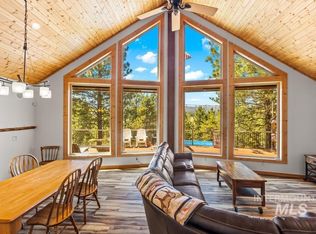 10389 Gamann Dr, Cascade, ID 83611