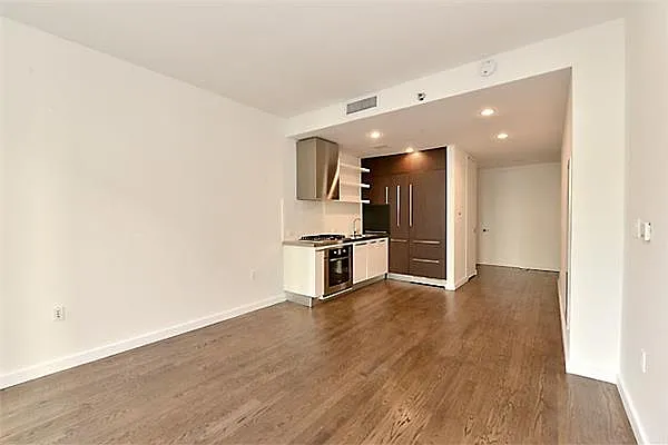 Rented by Sumitomo Real Estate Sales | media 3