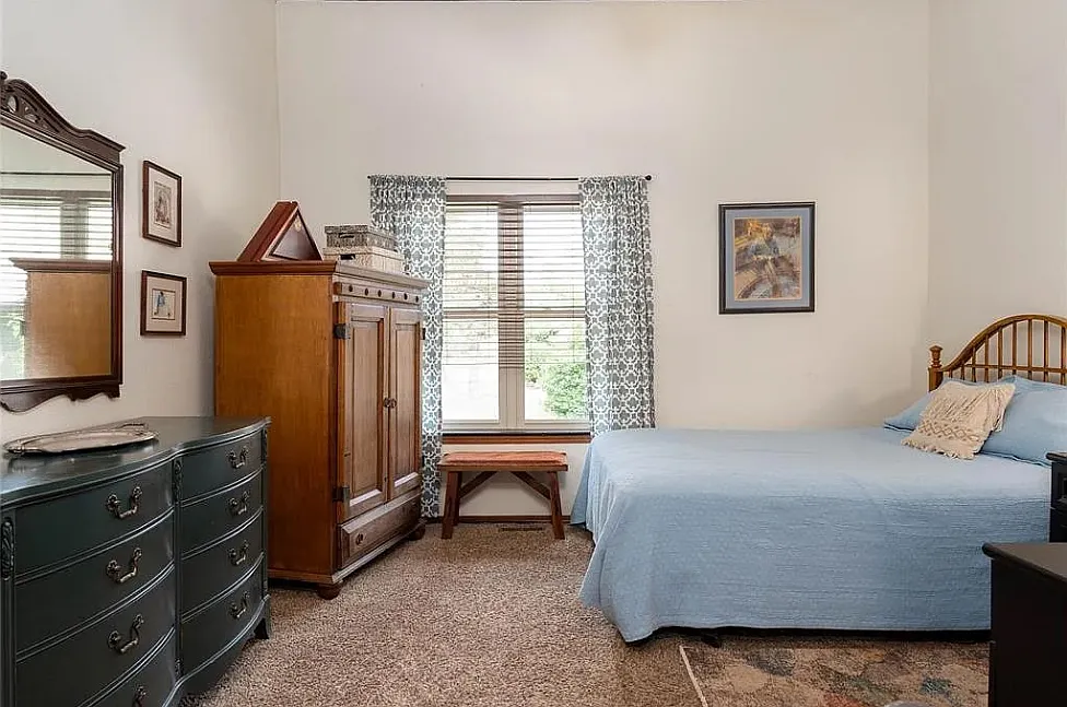 2 bed, 816 sqft, $1,200 — Photo 4