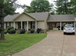 103 Creekwood Dr, Jackson, TN 38305