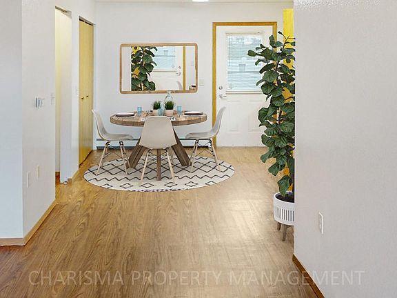 5th image of 3500 S Sertoma Ave #7C