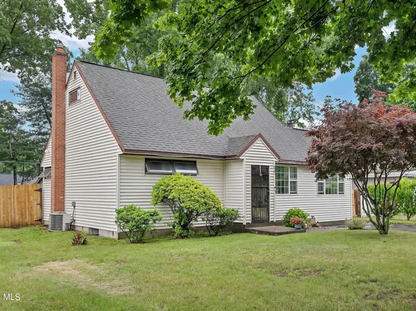 95 Locust Park, Albany, NY 12205
