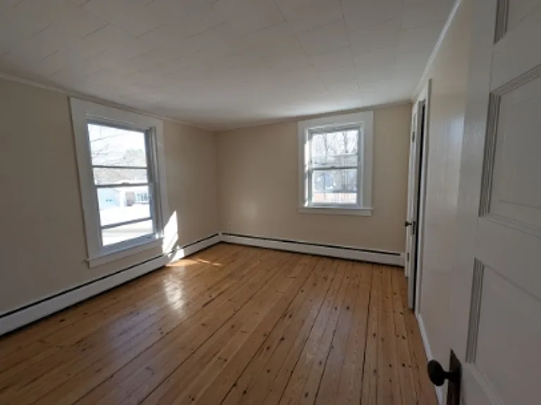 53 Perkins Ave — Photo 2