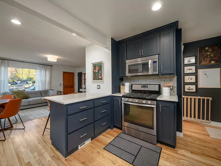 4320 SE Lambert St — Photo 9