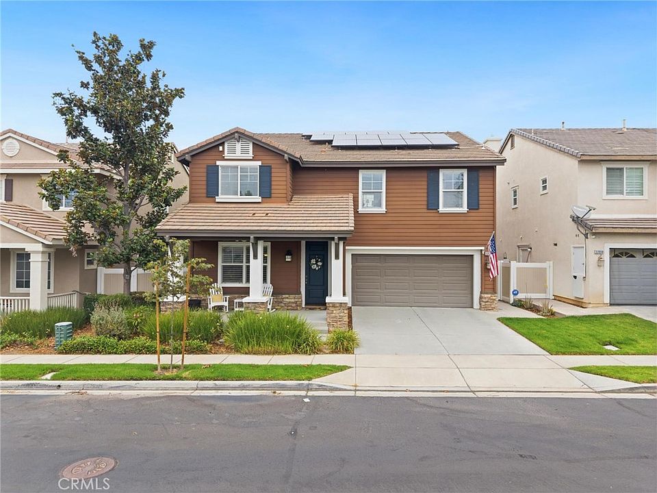 1st image of 33992 Lily Rd