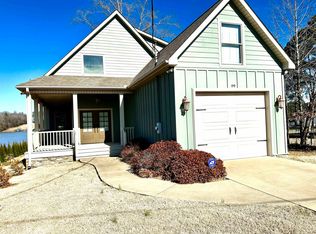 99 Lakeshore Ct, Killen, AL 35645