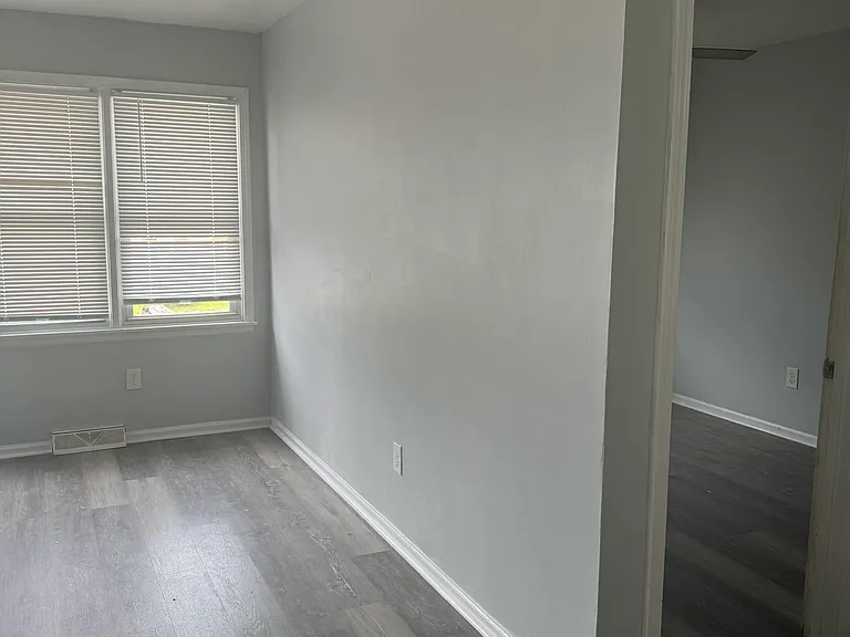 443 Wallace Ave #MAIN — Photo 7