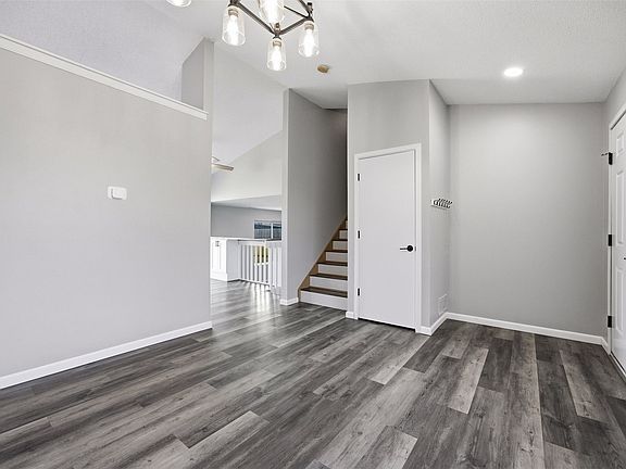 5th image of 828 73rd St NE