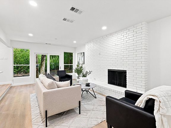 4th image of 2631 Deep Hill Cir
