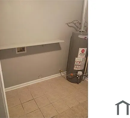 3618 Manchester Dr — Photo 5