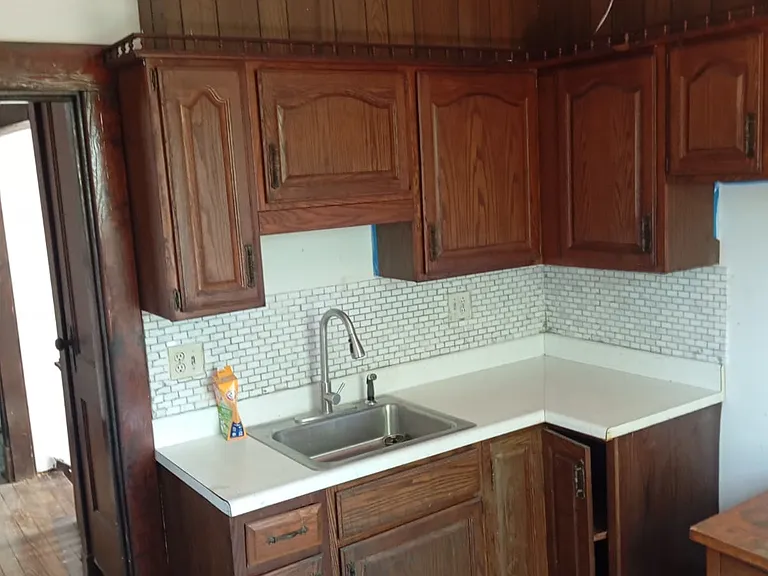 1126 Haslage Ave — Photo 9