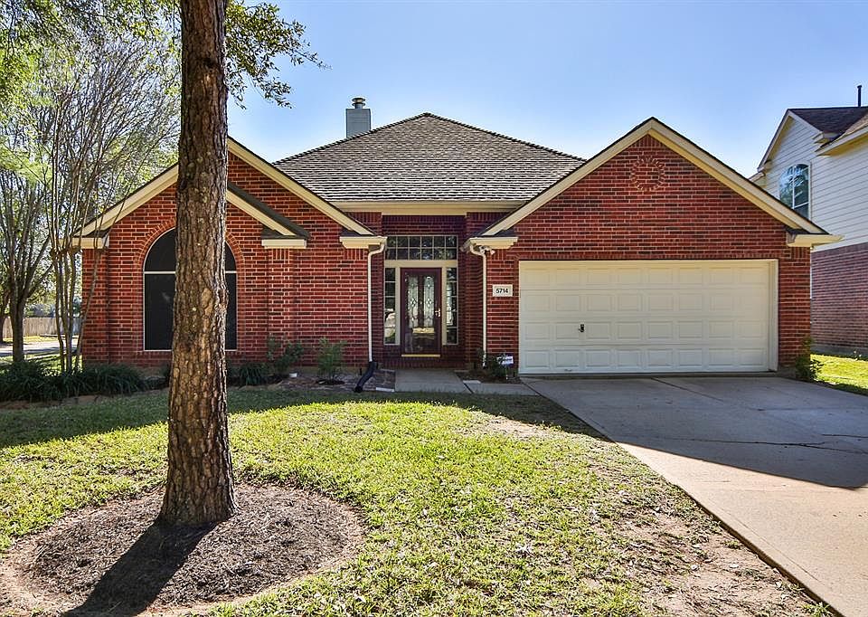 1st image of 5714 Saragosa Dr