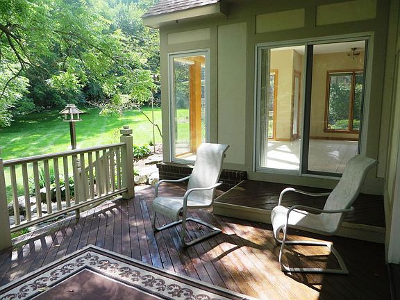 deck off kitchen