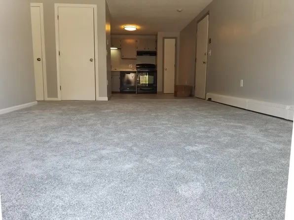409 White Cedar Blvd, Portsmouth, NH 03801
