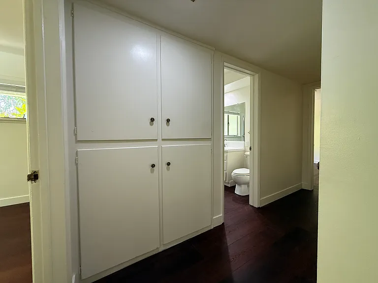 1240 Wellington Ave — Photo 16
