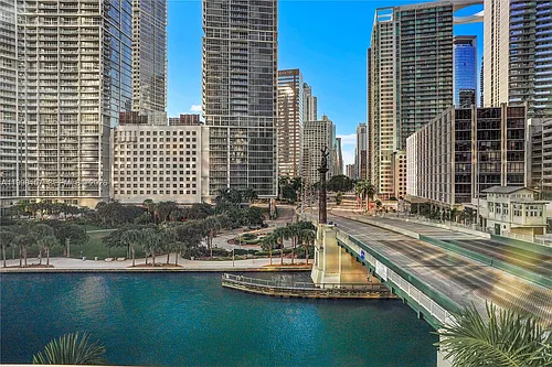 200 Biscayne Boulevard Way Photo 1