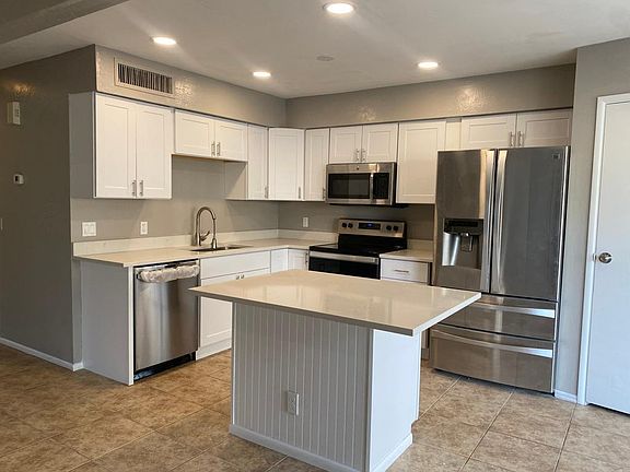 5th image of 1535 N Horne Ave #56