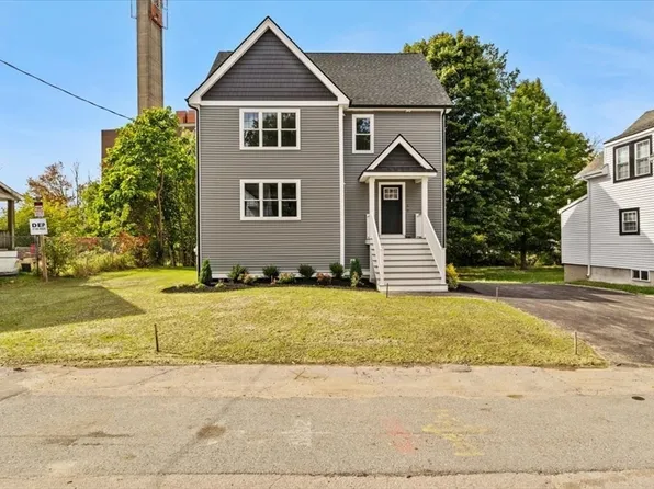 16-18 Peckham Ave, Brockton, MA 02302