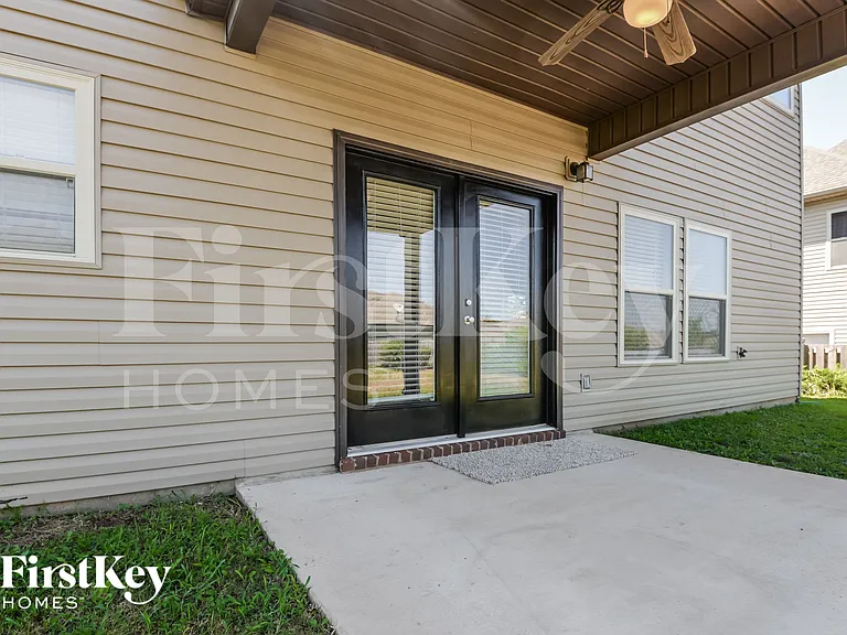 2045 Kensington Ct — Photo 15