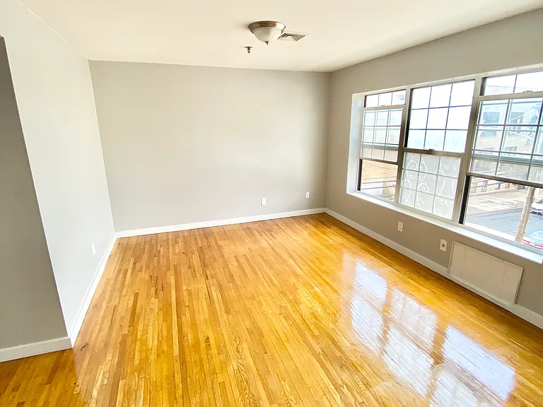 495 Valley St #24 — Photo 2