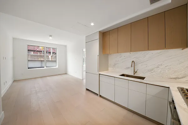 Rented by Home Ambassadors | media 12