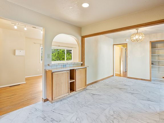 4th image of 3702 Lancashire St