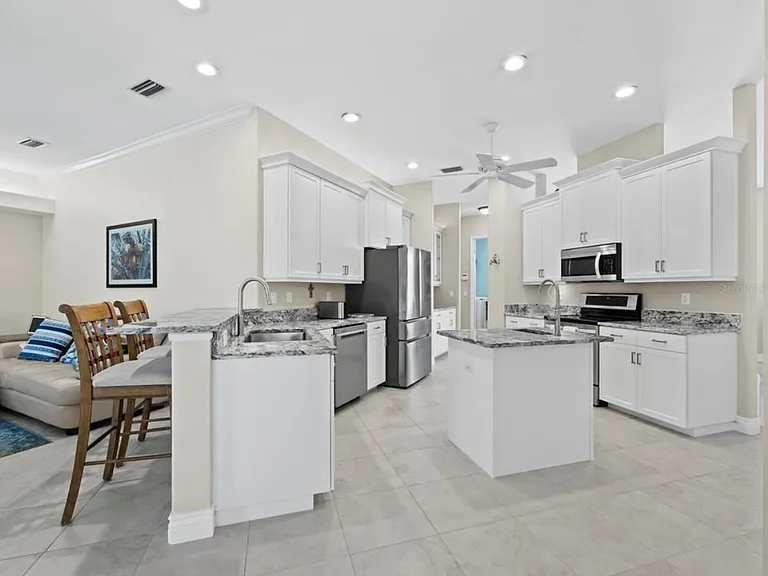 Butlers Crest Dr — Photo 21