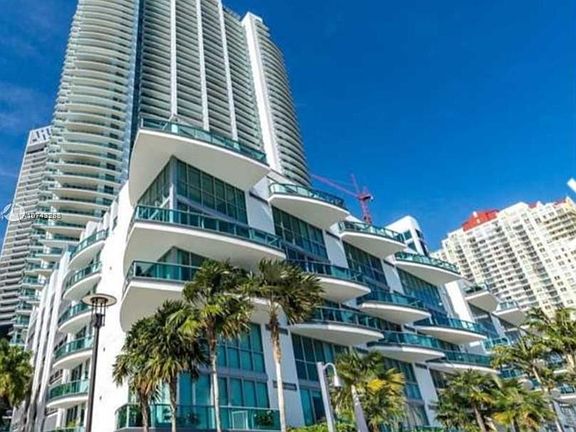 2nd image of 1331 Brickell Bay Dr APT 2811