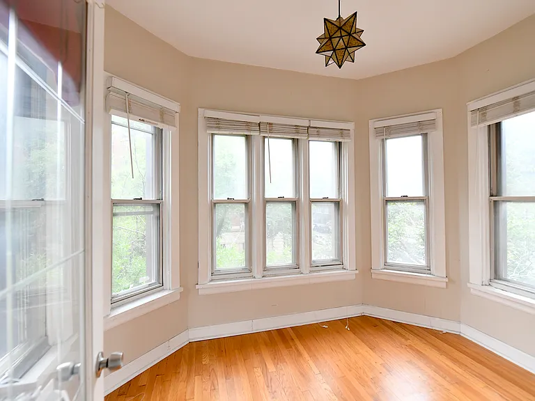 1260 W Pratt Blvd #2 — Photo 21