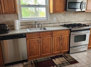 52 University Ave FLOOR 2, Yonkers, NY 10704