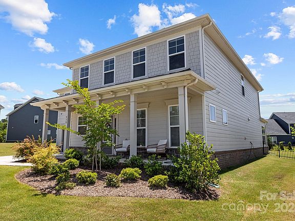 4th image of 938 Southstone Dr