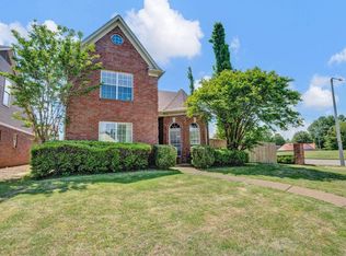 8641 Overcup Oaks Dr, Cordova, TN 38018