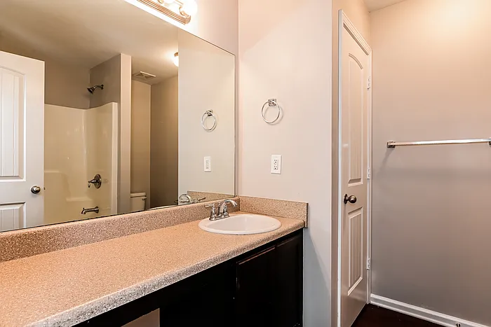 166 Biscayne Ter — Photo 16