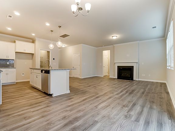 Photo representation of the Gaines plan. Colors, finishes and options will vary.