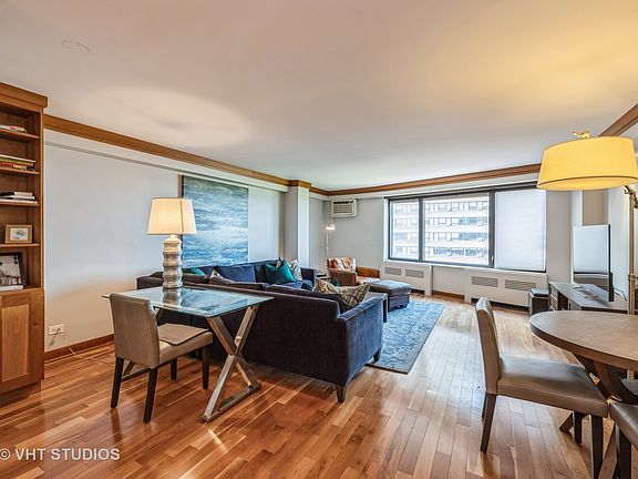 4th image of 3100 N Lake Shore Dr APT 1301