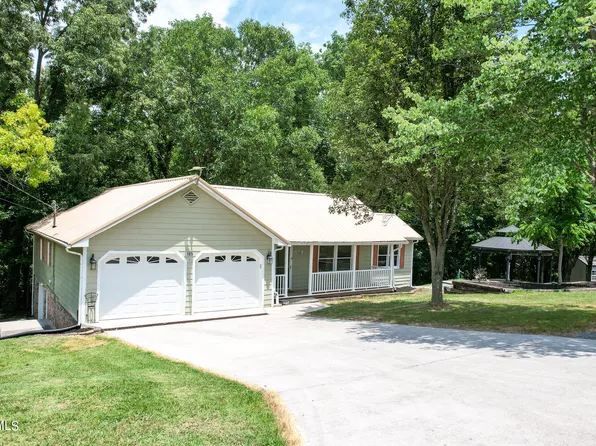 105 Eastview Ln, Bulls Gap, TN 37711