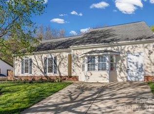 2339 Olde Whitehall Rd, Charlotte, NC 28273