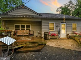 69 Pine Hill Rd, Enola, PA 17025